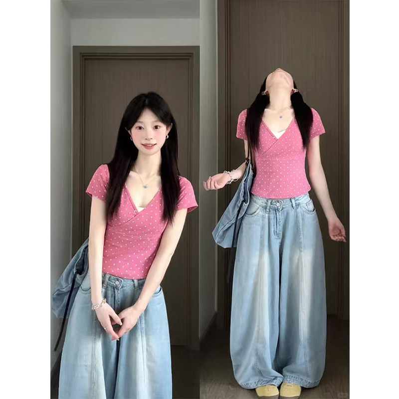 玫红色交叉v领波点正肩短袖t恤女夏季短款韩系收腰显瘦设计感上衣