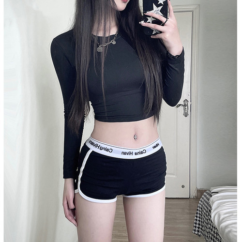 黑色运动短裤女夏季辣妹a字裤子