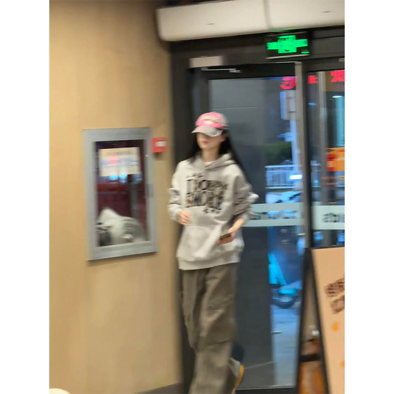 潮牌豹纹星星贴布刺绣连帽卫衣女