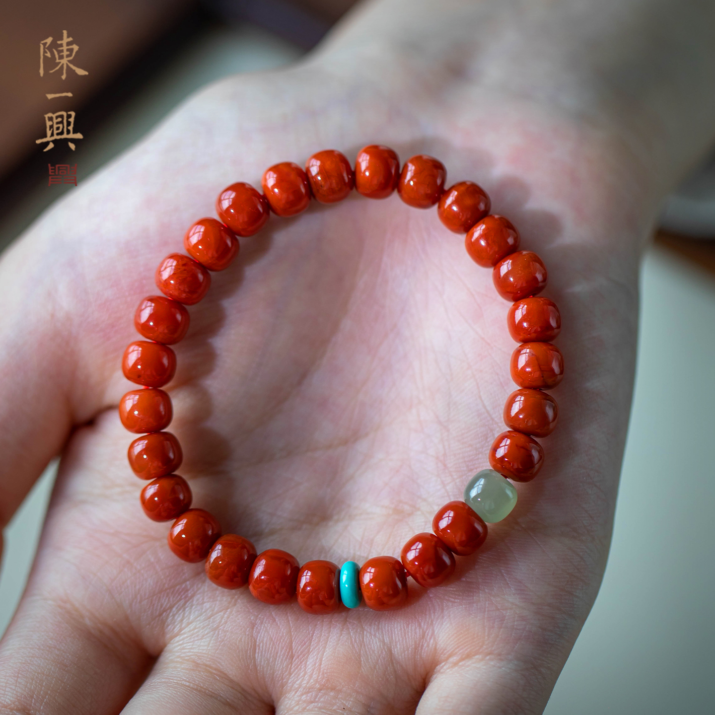 一兴天然南红玛瑙手串和田玉手链女士红色串珠手链马年本命年礼物