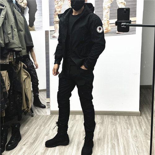 秋冬防风防水抓绒软壳男