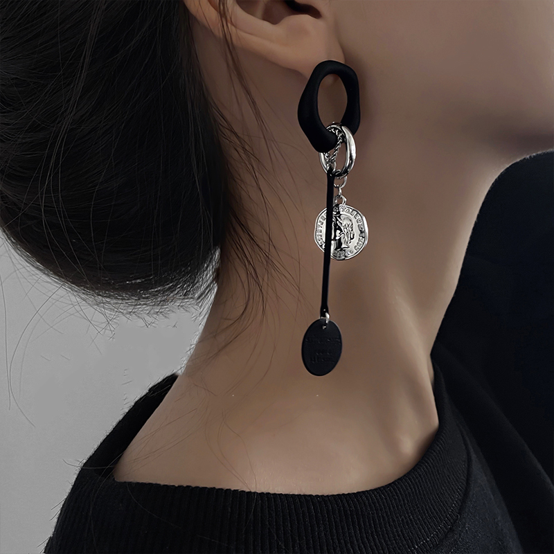 欧美黑色人像耳环女夸张
