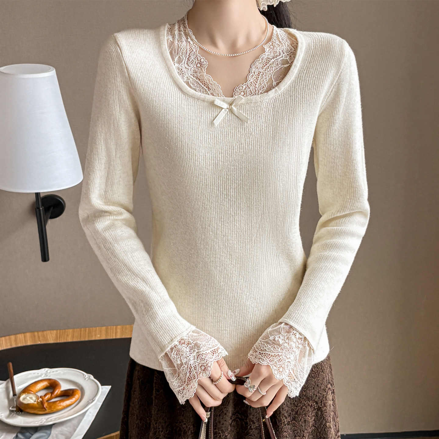 秋冬性感蕾丝边圆领加绒加厚打底杏色针织衫女设计感长袖内搭上衣,女装/女士精品,毛针织衫,淘宝优惠券,粉丝福利购,淘宝优惠卷