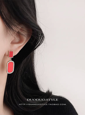 秋冬新款红色喜庆几何方形耳坠耳环女无耳洞蚊香盘耳夹气质时尚饰