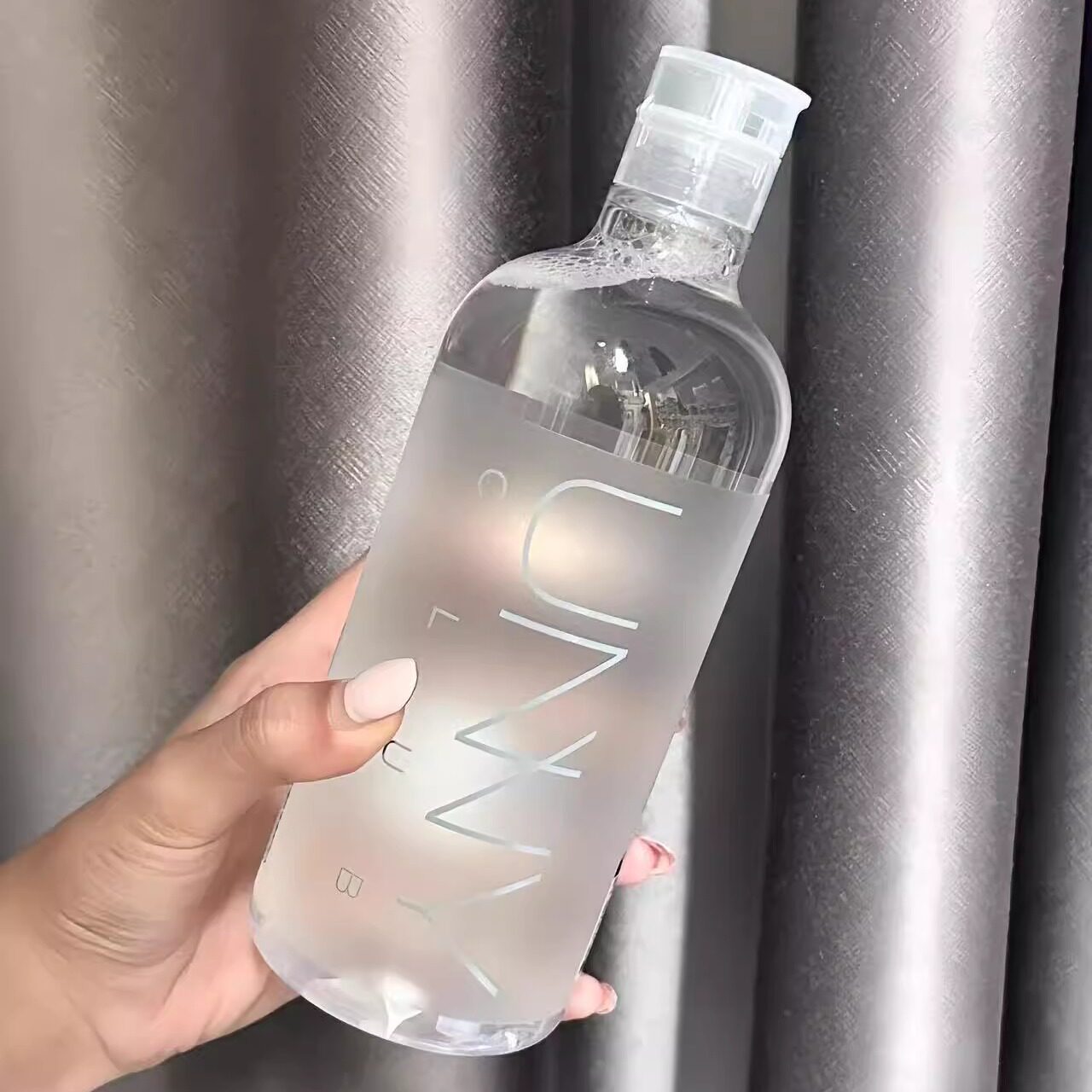 unny卸妆水脸部温和清洁眼唇脸三合一无刺激悠宜学生卸妆油液正品