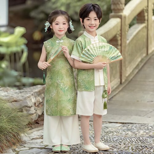 儿童汉服男童国学服小学生开笔礼演出女童新中式诗朗诵合唱幼儿园