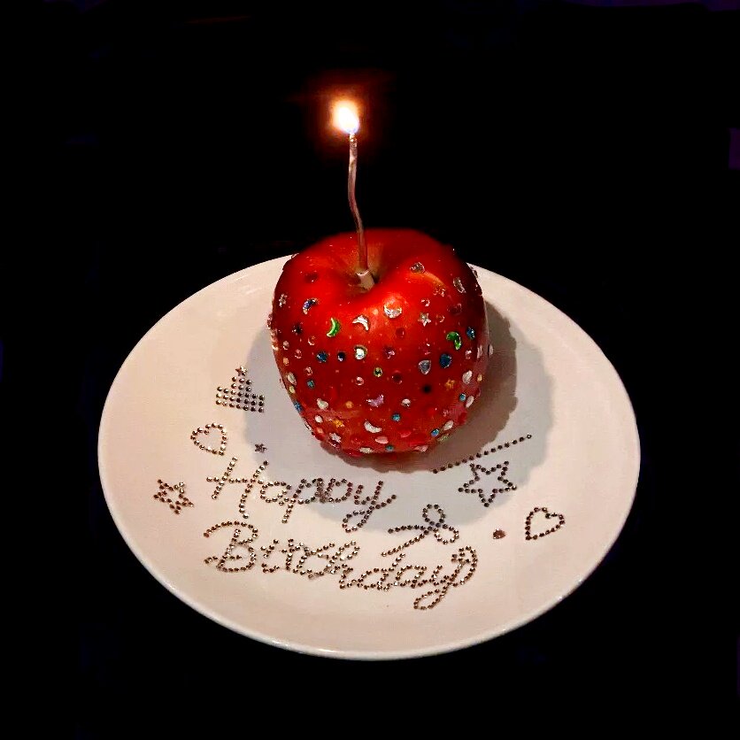 Happy birthday钻石蜡烛苹果装饰生日氛围感场景布置拍照出片道具
