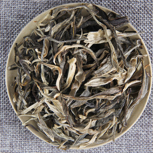 云南 大白豪晒青 大白茶 大芽头 散茶 大树乔木芽头 散装生茶