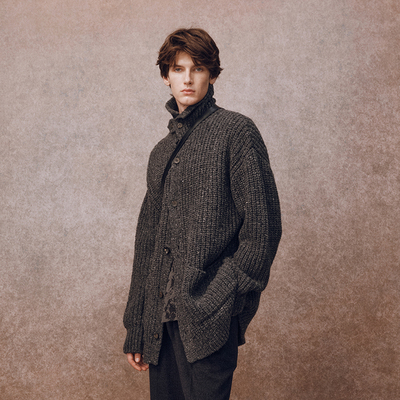 「秋冬新品」深灰色肌理羊毛外套 蓬松柔软 画家针织 7025GY