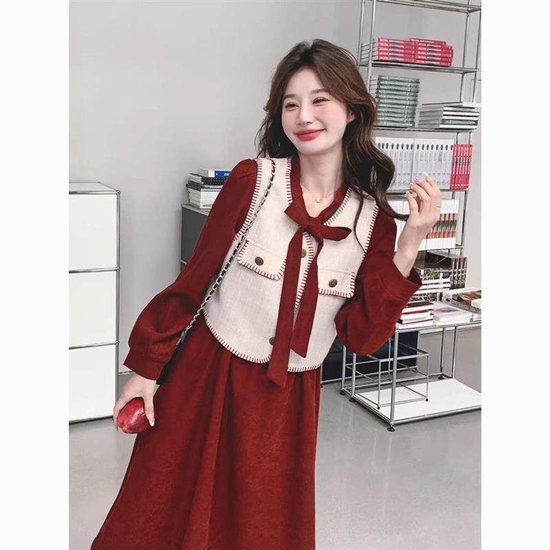 大码小香风红色套装连衣裙女秋冬灯芯绒两件套爆款流行网红小个子,女装/女士精品,时尚套装,淘宝优惠券,粉丝福利购,淘宝优惠卷