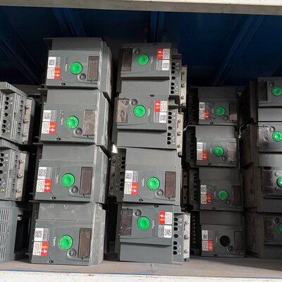 议价变频器ATV310HU15N4AATV310HU15N4ATV310HU15N4A
