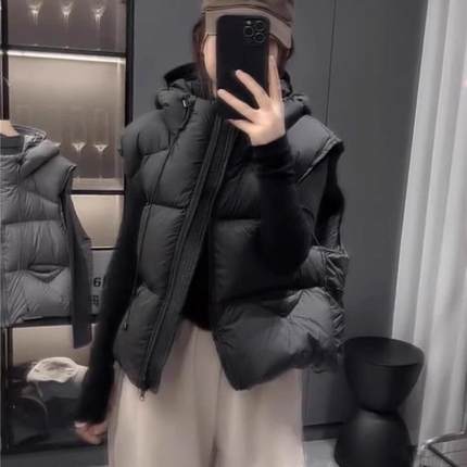 羽绒马甲女短款连帽冬季新款2024韩宽松高级感小个子背心坎肩外套