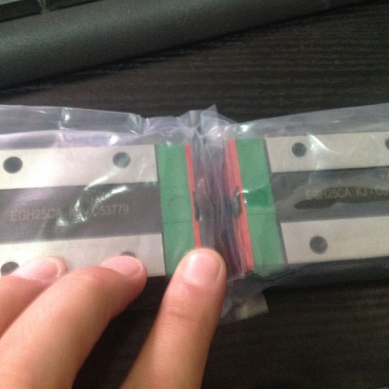 直线导轨滑块EGH15 EGH20 EGH25 EGH30 滑块EHW15 EGW20 EGW25