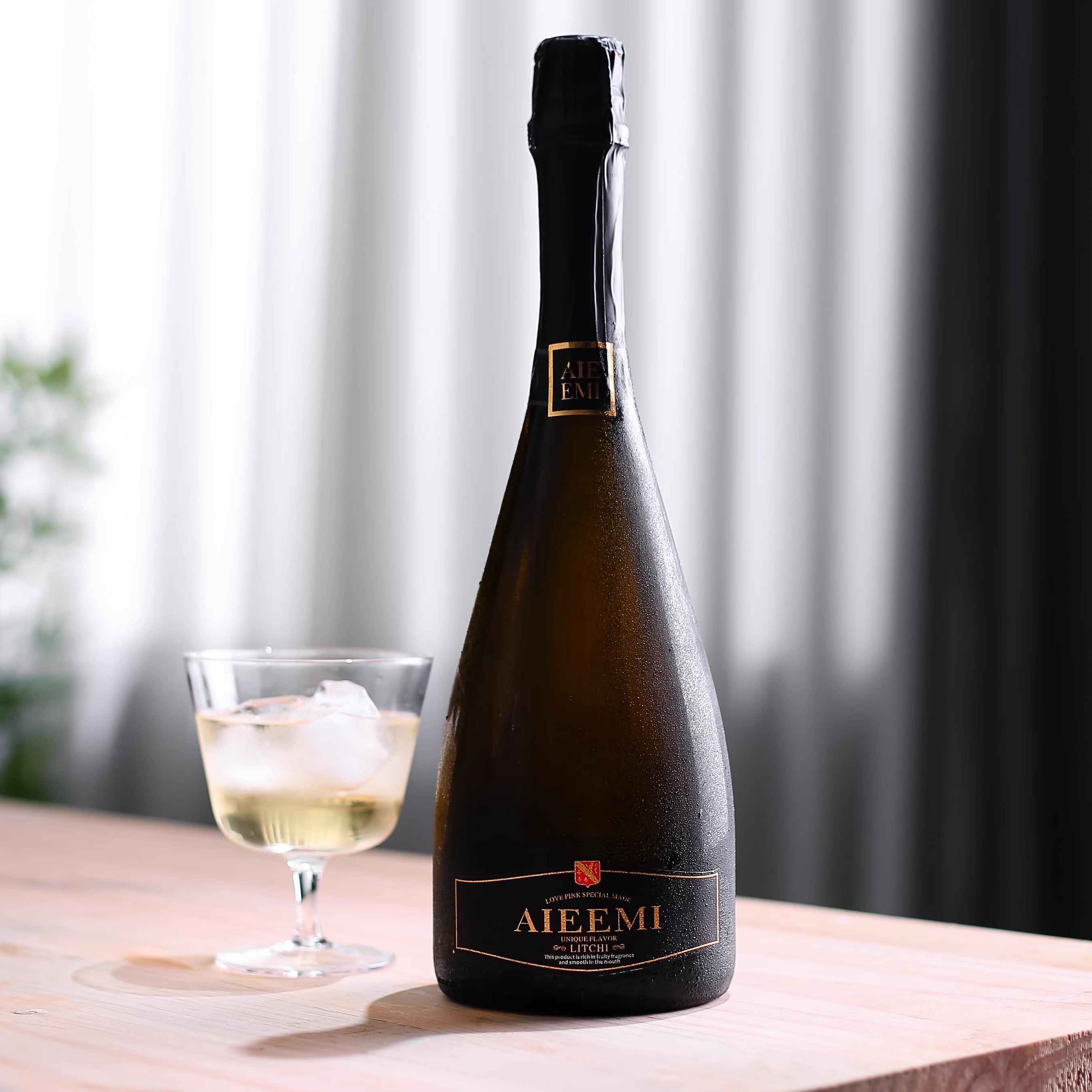 AIEEMI哎蜜苹果莫斯卡托起泡酒