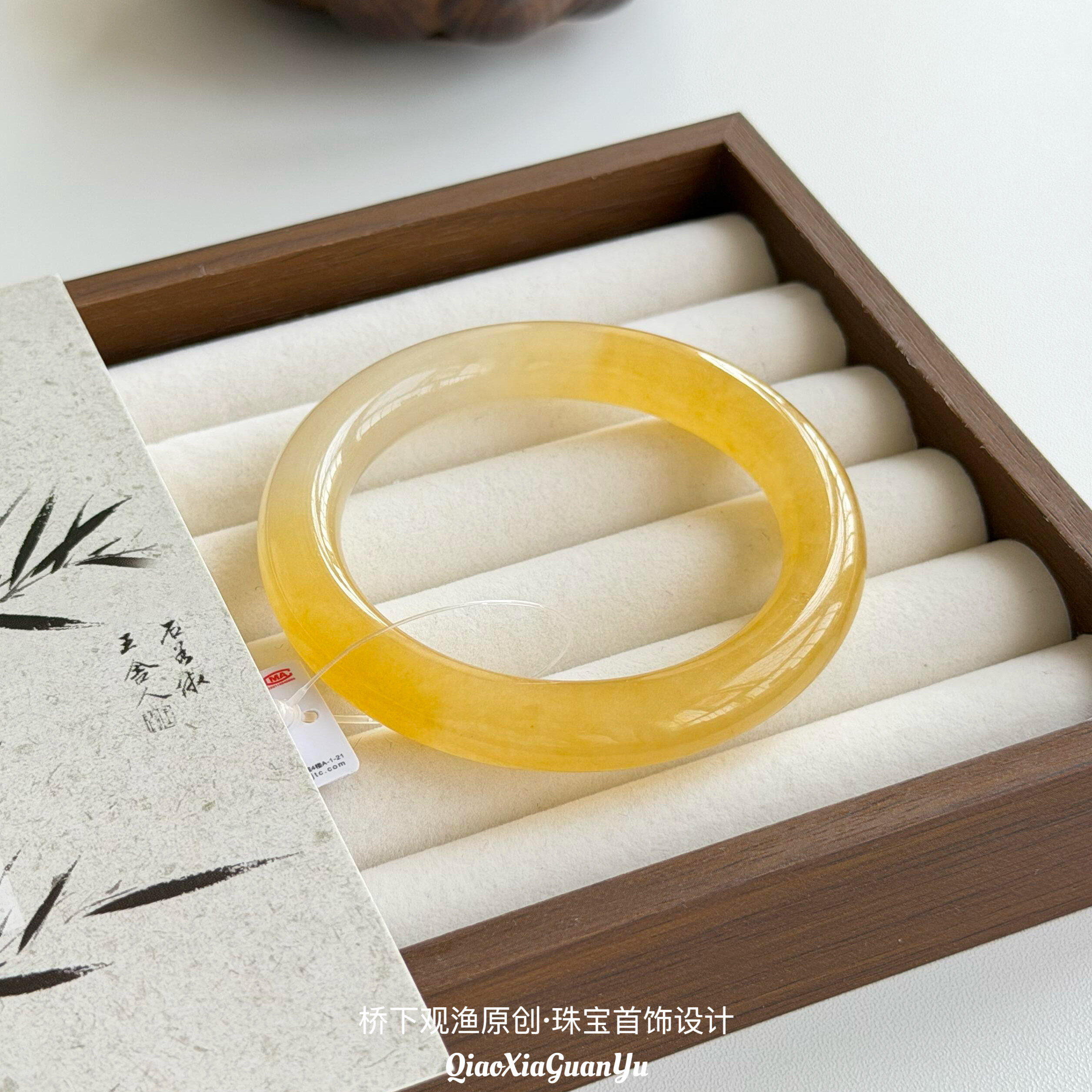 天然黄龙玉手镯高冰香槟金玛瑙手镯黄玉圆条黄翡翠手镯飘花送女生