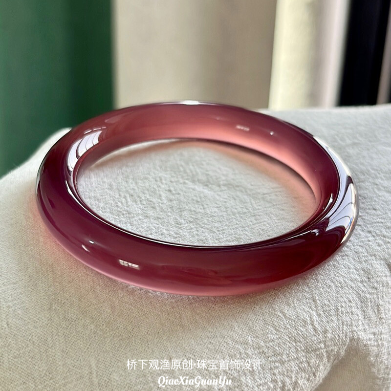 纯天然玛瑙手镯女款紫罗兰葡萄紫玉镯子帝王紫色高冰透玉髓翡翠色
