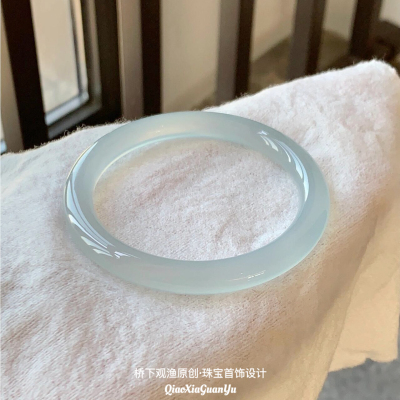 远山黛天然冰种玉髓玛瑙手镯高冰