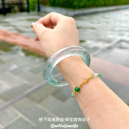 高冰冰透独龙玉飘花手镯高品质翡翠色女款玉石手镯子玉镯石英岩玉