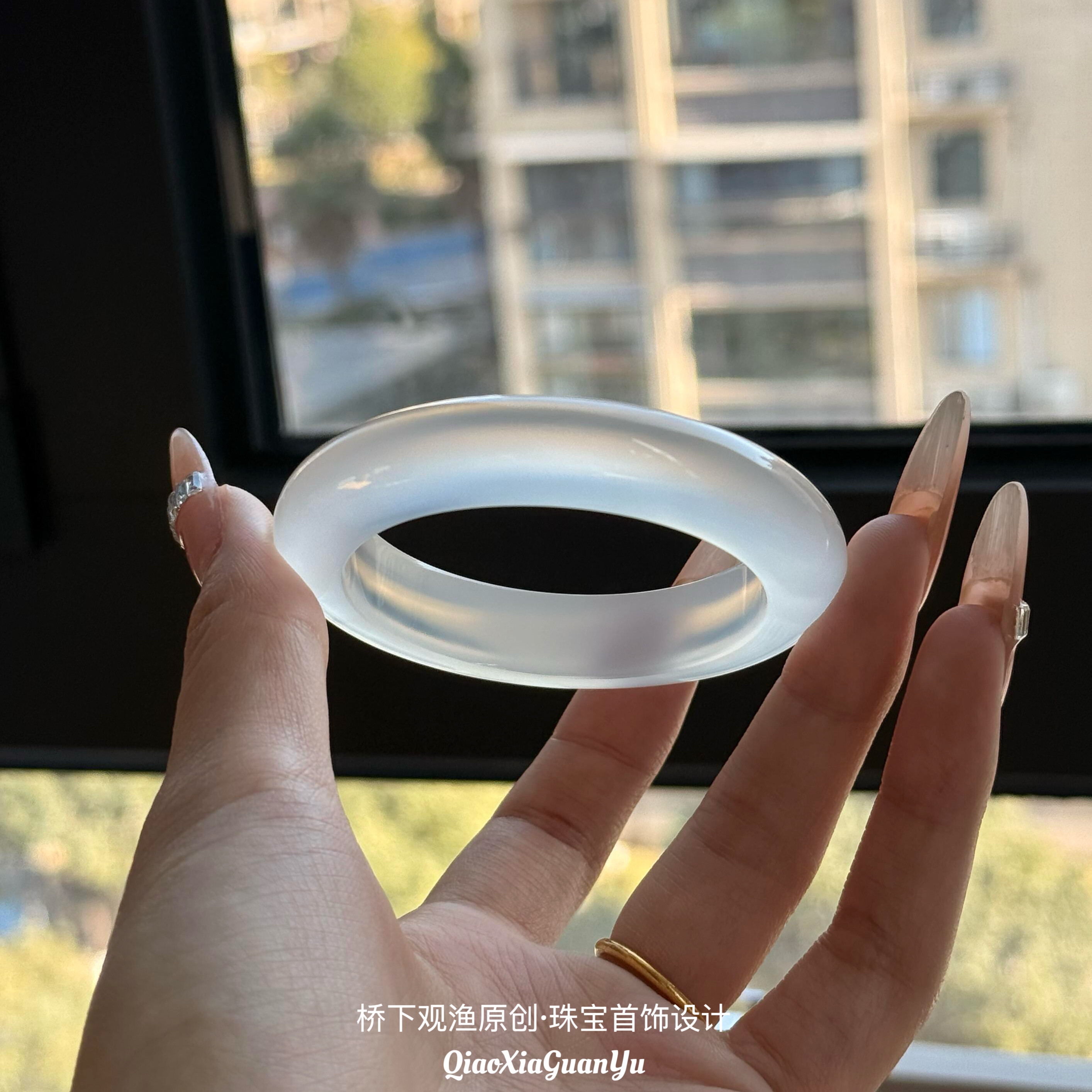 纯天然玛瑙手镯女款冰种玉镯子高冰透玉髓窄细条白月光荔枝冻正品