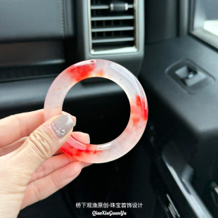 高冰种渐变红手镯圆条飘花冰种红玛瑙锦鲤手镯女款玉镯子石英岩玉