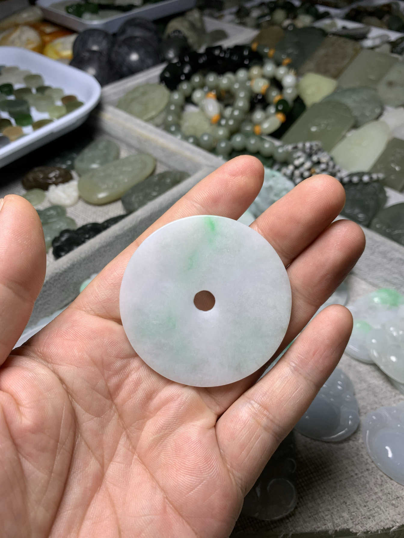 天然翡翠老坑翡翠糯种飘绿大平安扣卡55吊坠挂件毛衣链包挂车挂