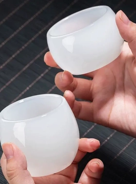 新中式白色琉璃茶杯高颜值玻璃品茗杯小茶盏主人杯功夫茶具单杯