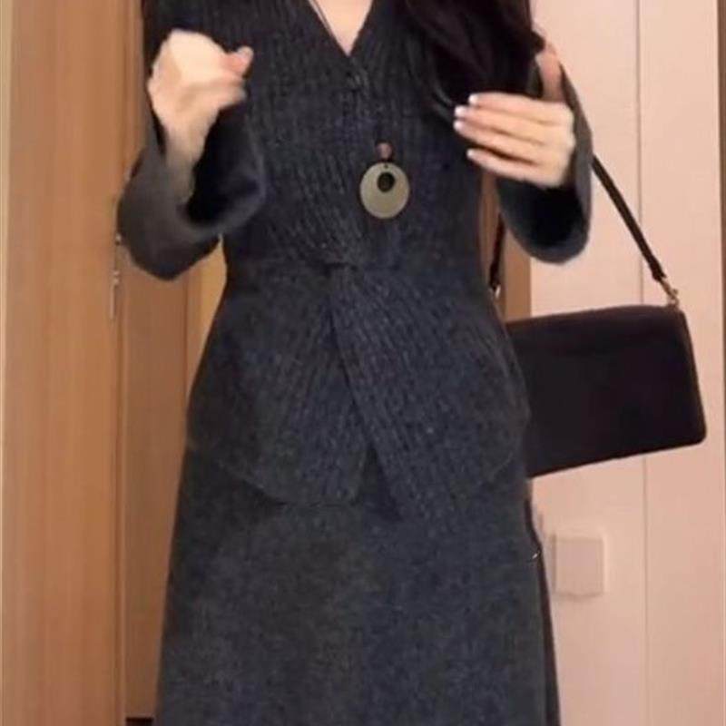 新中式秋冬季新款套装针织衫上衣两件套长裙新款长袖百搭半身裙,女装/女士精品,时尚套装,淘宝优惠券,粉丝福利购,淘宝优惠卷