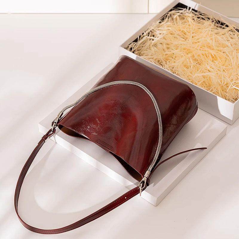 高级感红色包包女水桶包婚包女新娘单肩斜挎小包链条单肩腋下女包,箱包皮具/热销女包/男包,通用款女包,淘宝优惠券,粉丝福利购,淘宝优惠卷