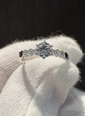 蜂巢戒指窄版镀18k蜂窝彩金指环韩潮人时尚饰品满钻情侣带钻叠戒