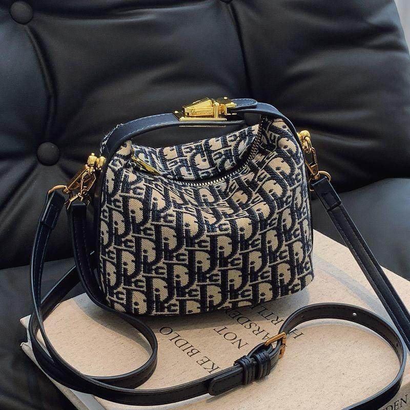 小众设计小包包女2025秋季新款法式时尚单肩包手提斜挎刺绣水桶包,箱包皮具/热销女包/男包,通用款女包,淘宝优惠券,粉丝福利购,淘宝优惠卷