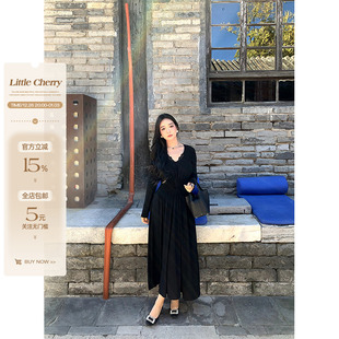 长款 肉装 V领蕾丝微胖褶皱显瘦修身 优雅腔调 A字连衣裙秋 小cherry