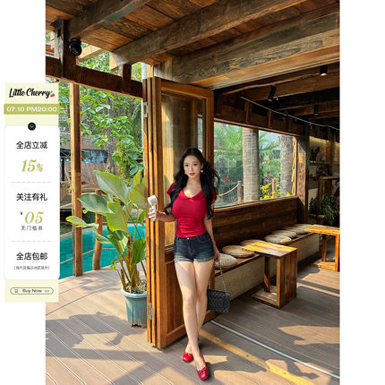 肉装小cherry C位担当 时髦辣妹微胖紧身中高腰毛边卷边牛仔短裤