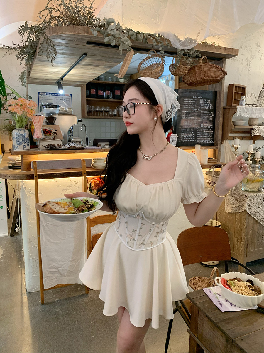 肉装小cherry 夏风微澜 微胖收腰显瘦抽褶设计连衣裙刺绣绑带腰封,女装/女士精品,时尚套装,淘宝优惠券,粉丝福利购,淘宝优惠卷