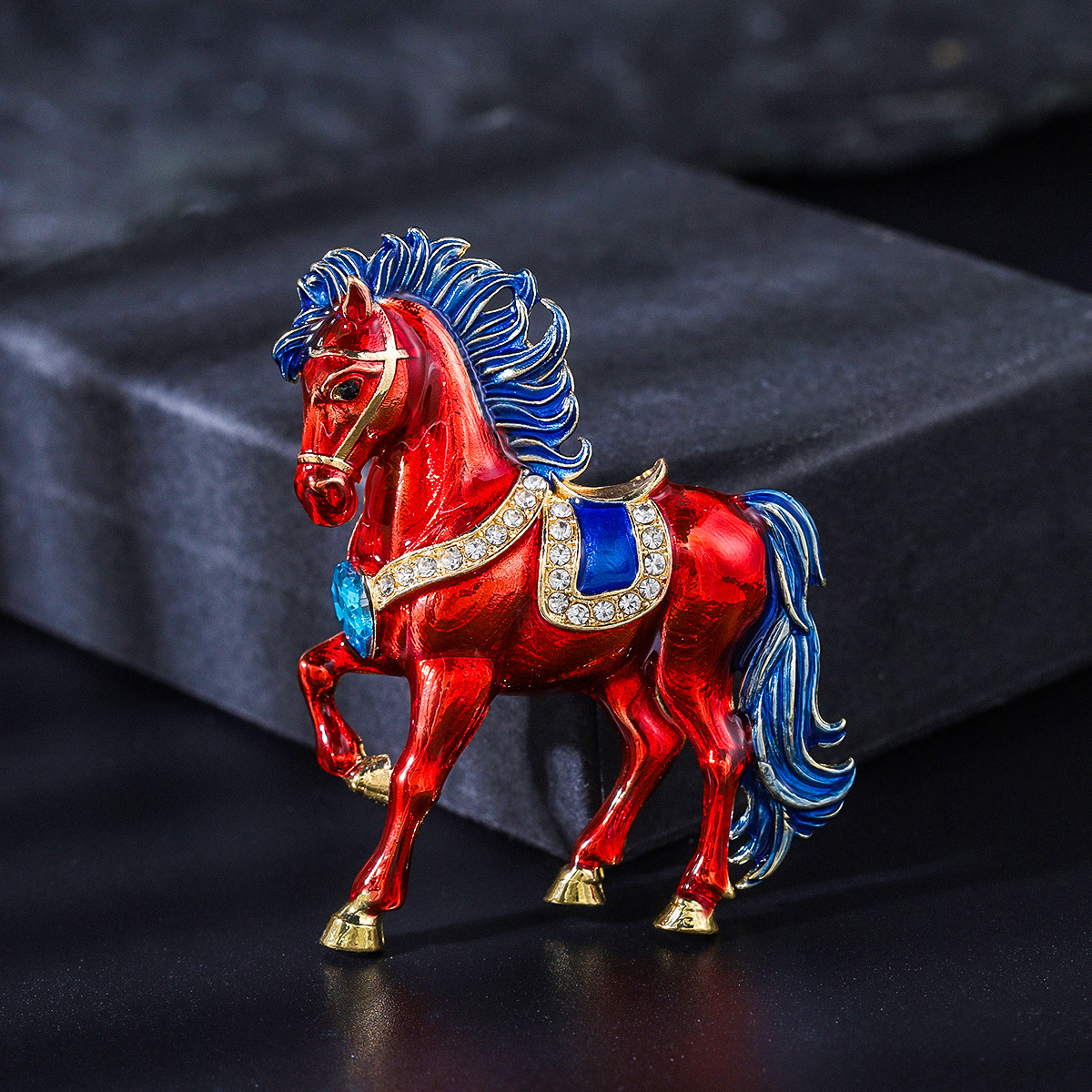 2025年新款马年胸针本命年