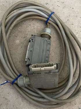 安普Amphenol工业连接器，灰色工业线缆，线长8米，接口