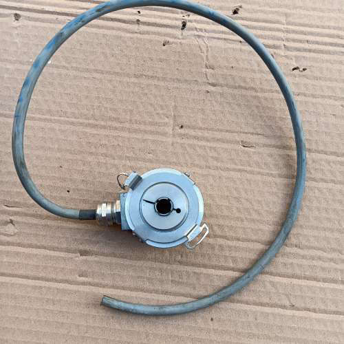 宜科编码器型号EC50W10-H6PR-1024,成色漂