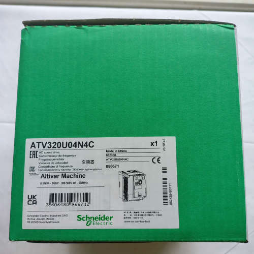 变频器 ATV320U04N4C ，2台，