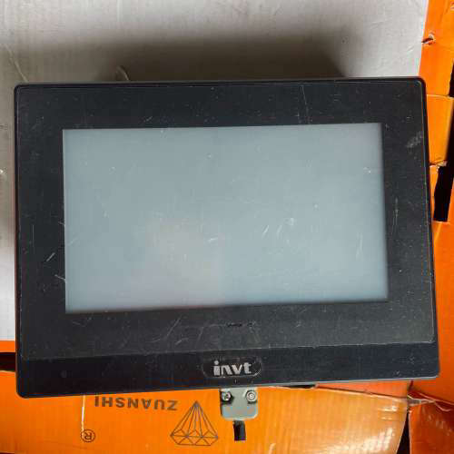 英威腾触摸屏 VK070-NOCXN ，成色如图，