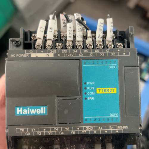 海为plc：c16s2T。