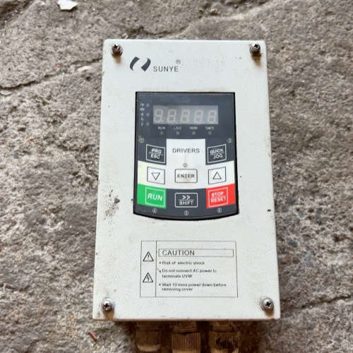 SUNYE日业变频器CM530H-B4T2R2GB-4R0P