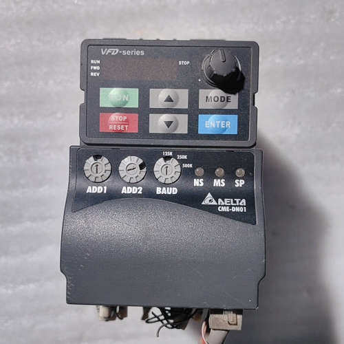 台达变频器，VFD002E21T，CME-COP01。