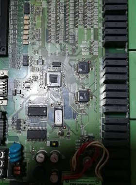 这是从扶梯上拆下来的CPU控制板！是好的，型号CPM2B-6