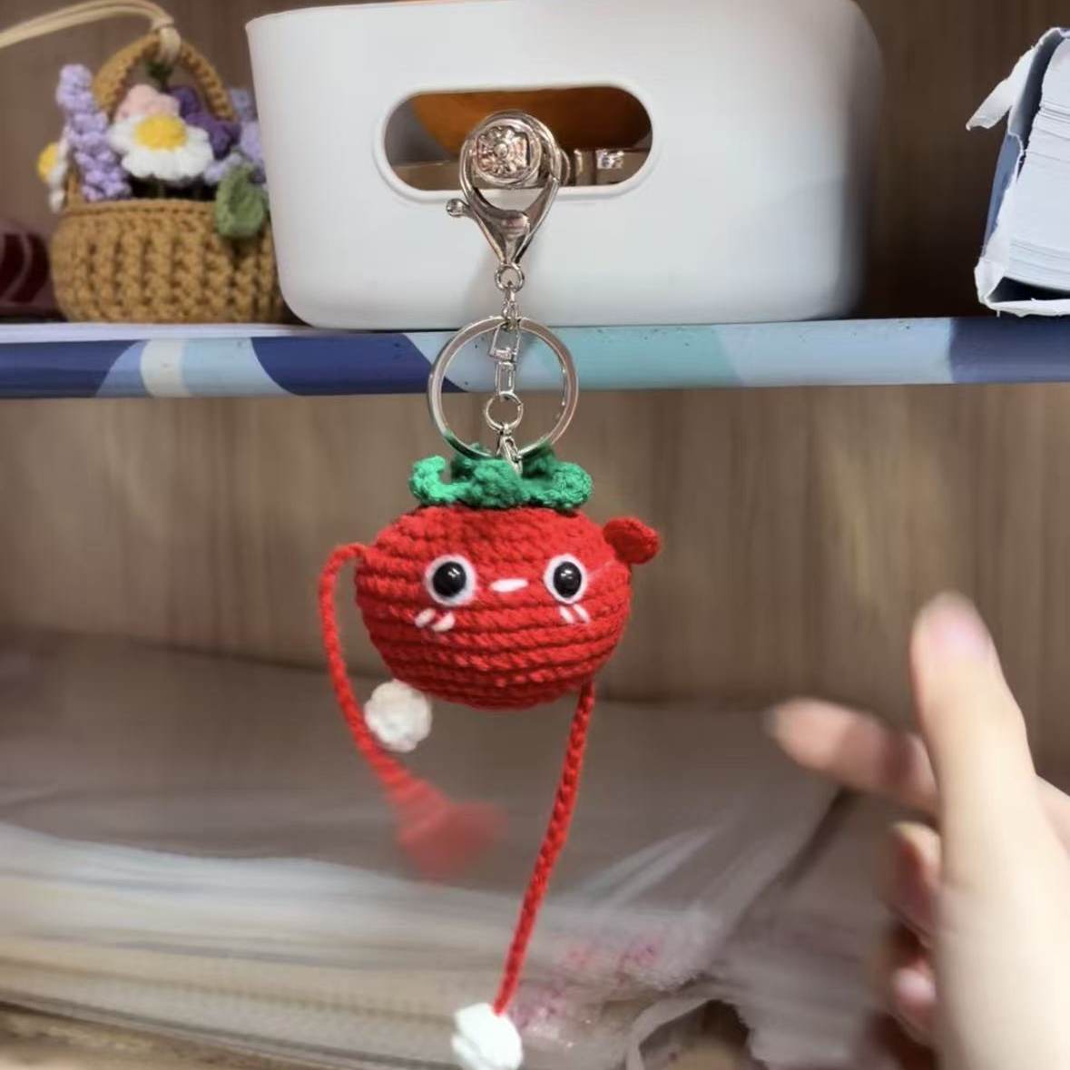 手工毛线钩织可扯动小番茄钥匙扣材料包成品可爱挂饰精美礼物,服饰配件/皮带/帽子/围巾,DIY编织材料包,淘宝优惠券,粉丝福利购,淘宝优惠卷