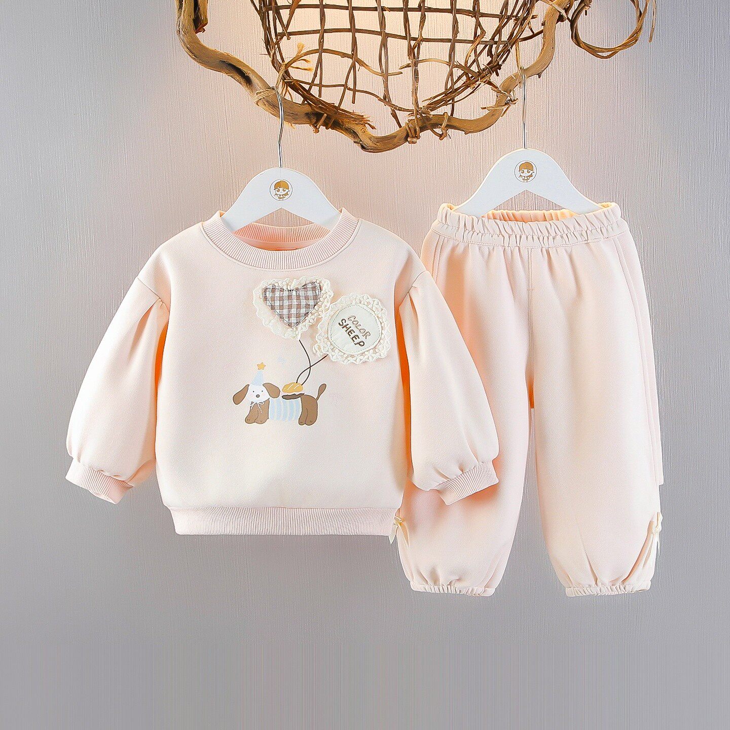 奶油风女宝宝春秋卫衣套装女童卡通可爱休闲长袖两件套小女孩衣服