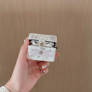挂绳防摔 ins小清新英文碎花airpodspro二代保护套适用苹果4代耳机保护壳airpods2代连体皮套3代耳机壳同款