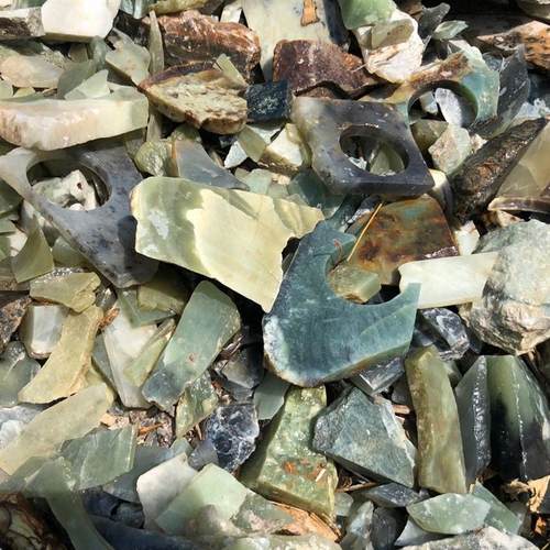 岫岩玉小块边角料毛石原料下角料雕刻练手保真天然大块玉石随机发