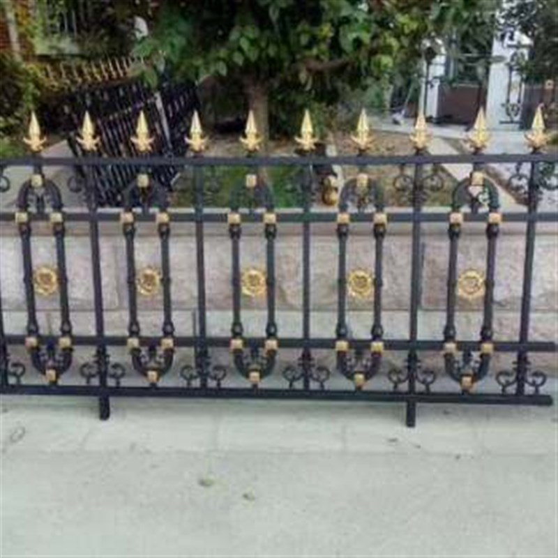 新款围栏铝艺围栏护栏庭院围墙护栏花园栅栏围栏阳台铁艺护栏围栏