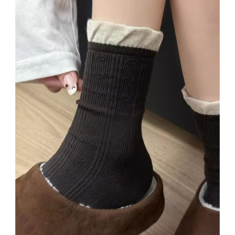 这袜子真的好穿~秋冬新款复古爱心堆堆袜女泡泡口中筒袜ins潮百搭