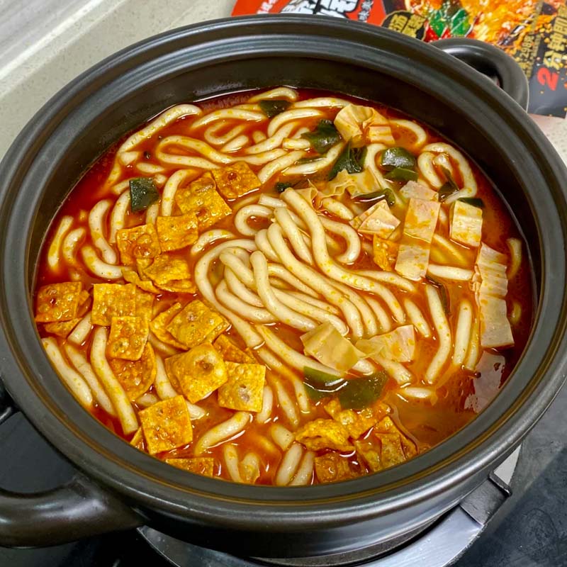 砂锅土豆粉桶装带料包懒人夜宵方便速食免煮冲泡懒人宿舍学生泡面
