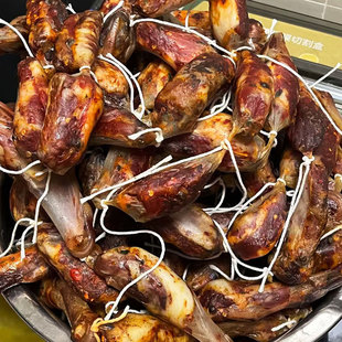 鸭脚包香肠湖南邵阳特产柴火烟熏鸭脚包肉自制农家风味包肉年味